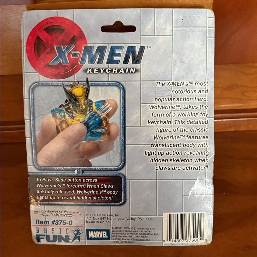 Marvel X-Men Wolverine Keychain - Blue and Yellow
